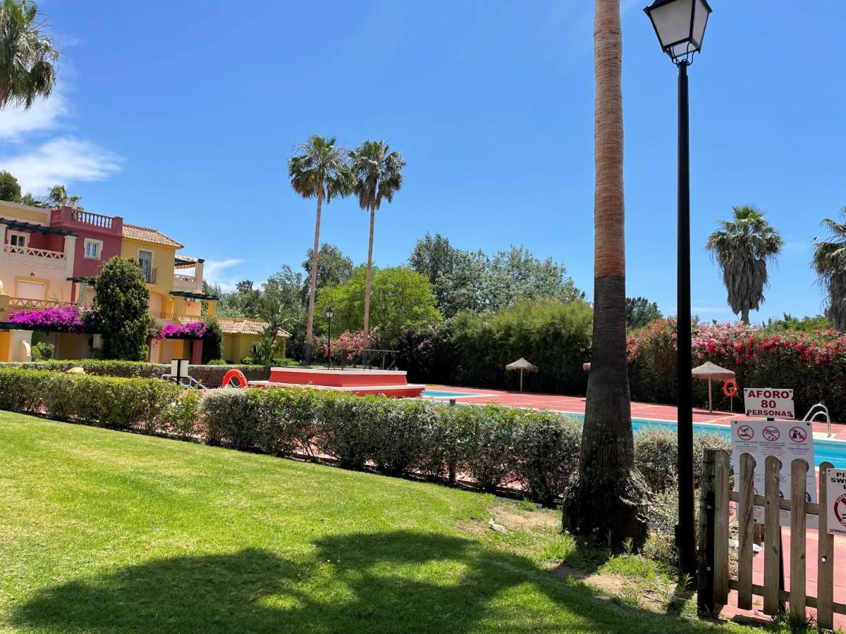 Golf, Kitesurf, Tennis, Paddle, Free Bicycles - Andalusia Apartment
